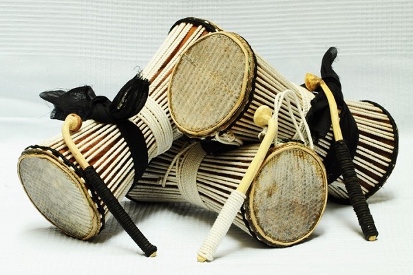 Yoruba-talking-drums